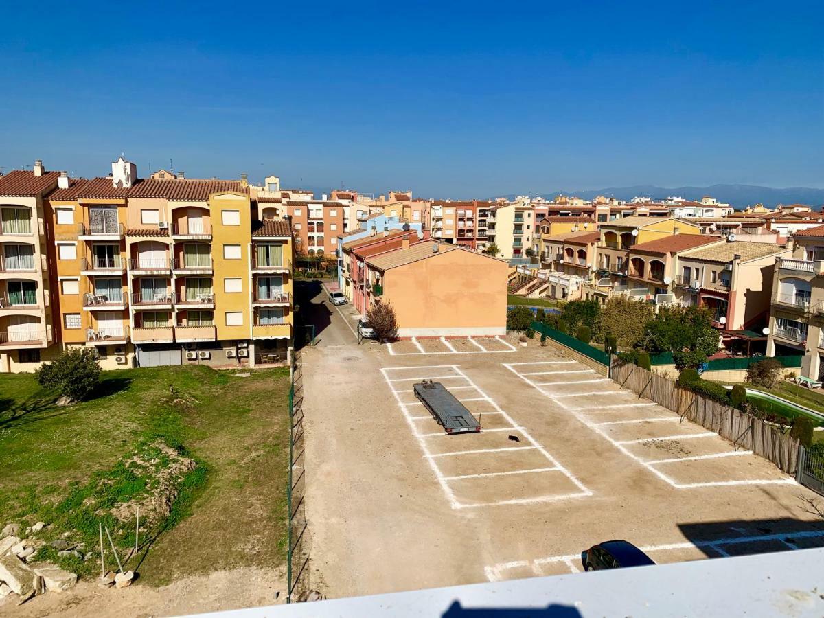 Edifici Valeria Empuriabrava Exterior foto