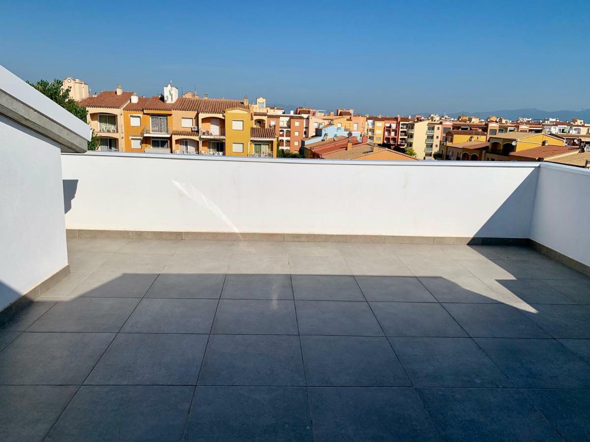 Edifici Valeria Empuriabrava Exterior foto